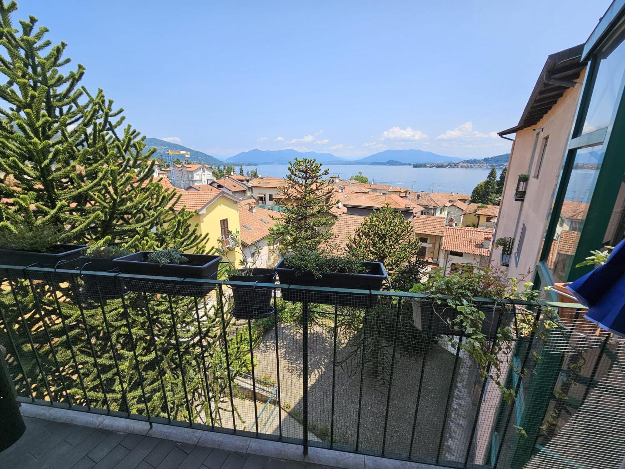 Lake View Meina Zewnętrze zdjęcie
